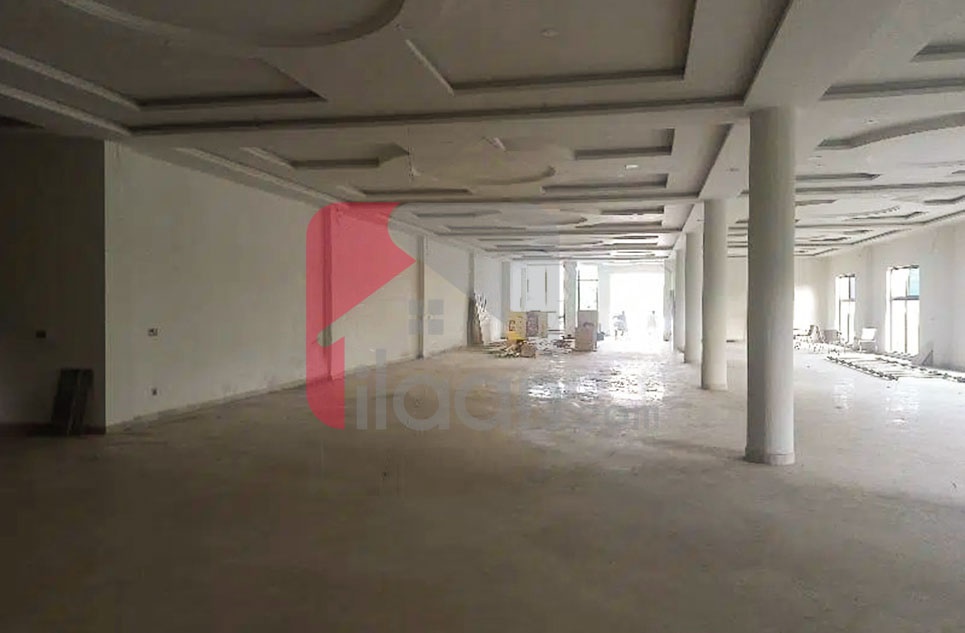 13.3 Marla Office for Rent on MM Alam Road, Gulberg, Lahore 