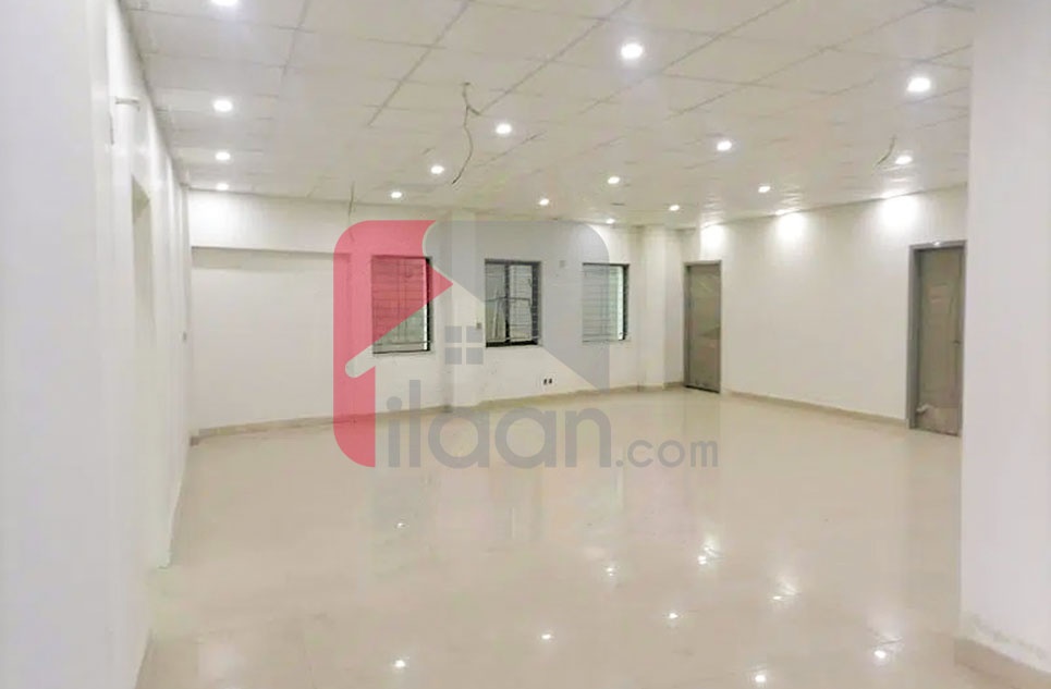 11.1 Marla Office for Rent on MM Alam Road, Gulberg-3 Lahore 