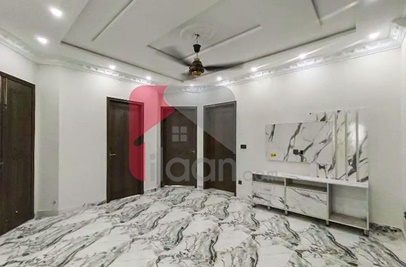 8 Marla House for Sale in Bahria Nasheman, Lahore