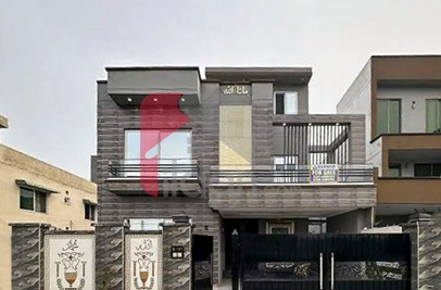 10 Marla House for Sale in Bankers Cooperative Housing Society, Lahore