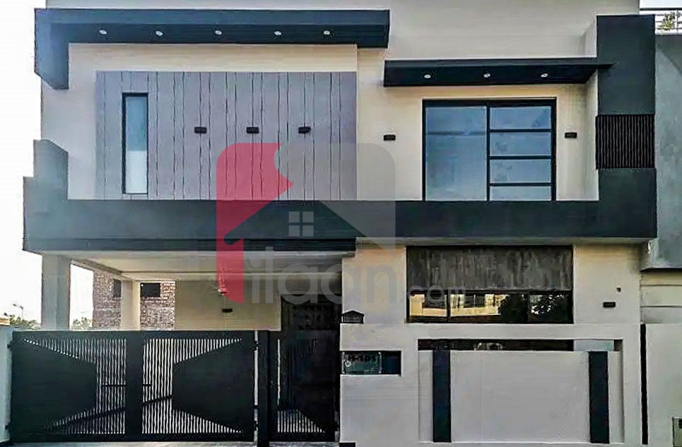 9 Marla House for Sale in Bankers Avenue Cooperative Housing Society, Lahore