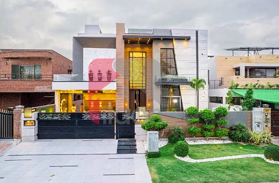 1 Kanal House for Sale in Phase 8, DHA Lahore