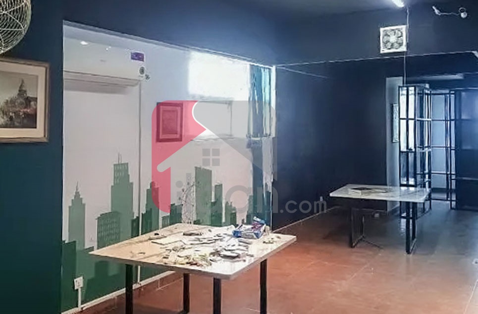 3.5 Marla Office for Rent in High Q Tower, Gulberg 5, Lahore