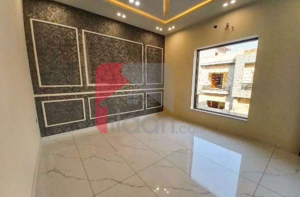 5 Marla House for Sale in Canal Road, Faisalabad