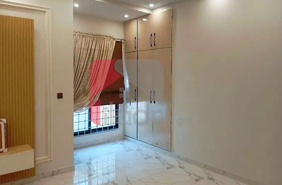 10 Marla House for Rent in Garden Town, Gujranwala