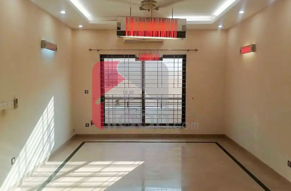2 Kanal House for Rent in F-11, Islamabad