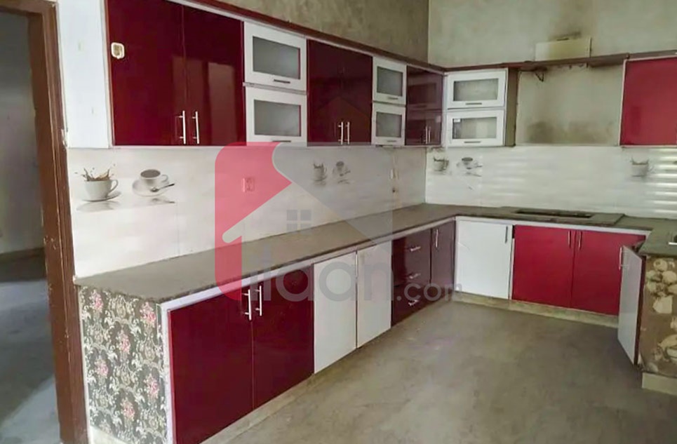 300 Sq.yd House for Rent (First Floor) in Block 13/D, Gulshan-e-iqbal, Karachi