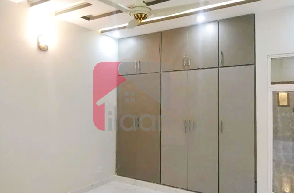 14.2 Marla House for Rent (First Floor) in I- 8/2, I-8, Islamabad