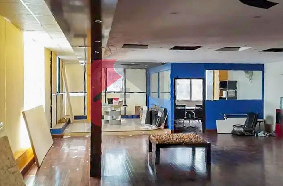 6.7 Marla Office for Rent on Susan Road, Faisalabad