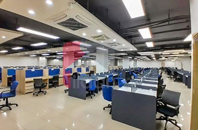 1444 Sq.yd Office for Rent on I.I Chundrigar Rd, Karachi