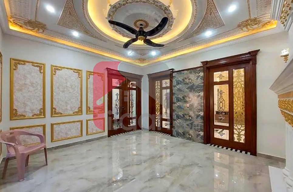 10.7 Marla House for Sale in Gulbahar Block, Sector C, Bahria Town, Lahore
