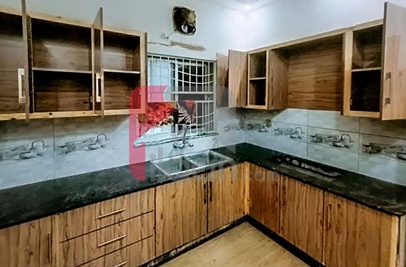 10 Marla House for Rent (First Floor) in Central Park Housing Scheme, Lahore