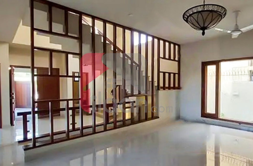 500 Sq.yd House for Rent in Phase 8, DHA Karachi